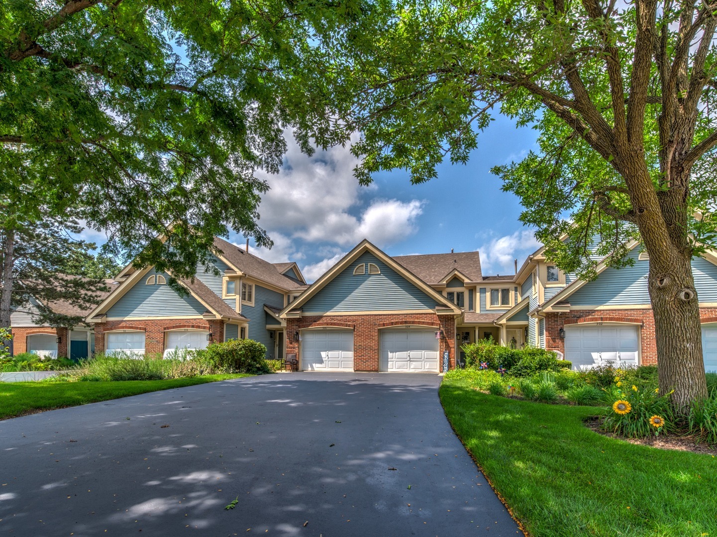 304 Bristol Lane, Fox River Grove IL 60021
