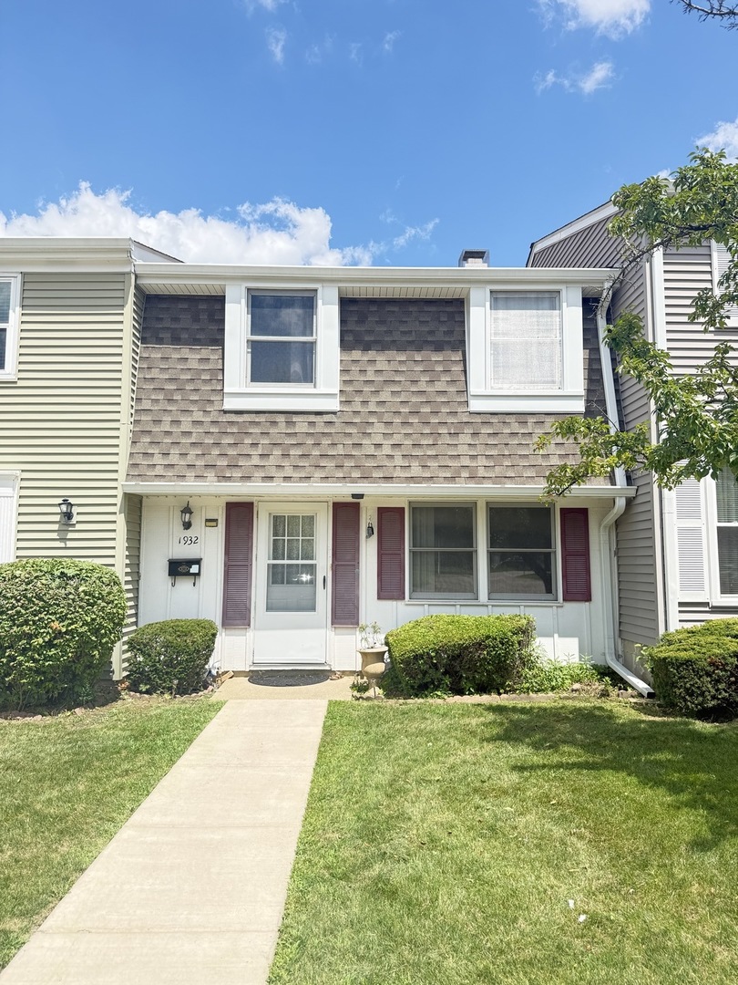 1932 Farnham Court, Schaumburg IL 60194