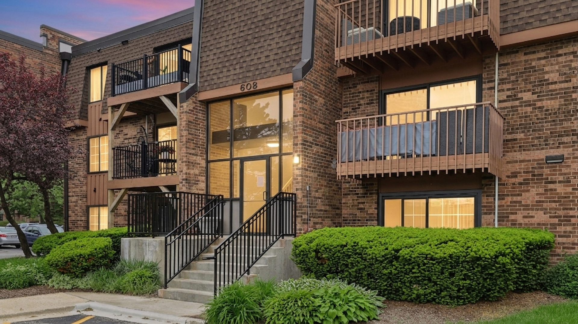 608 Waterford Road Unit 1B, Schaumburg IL 60193