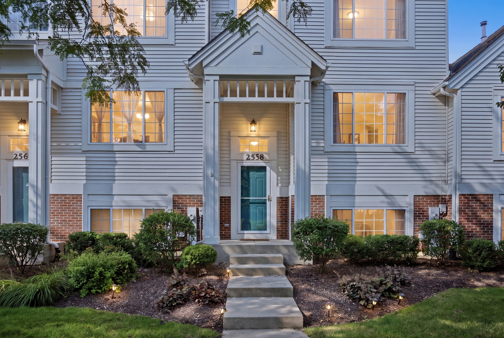2558 Hatfield Court, Elgin IL 60123