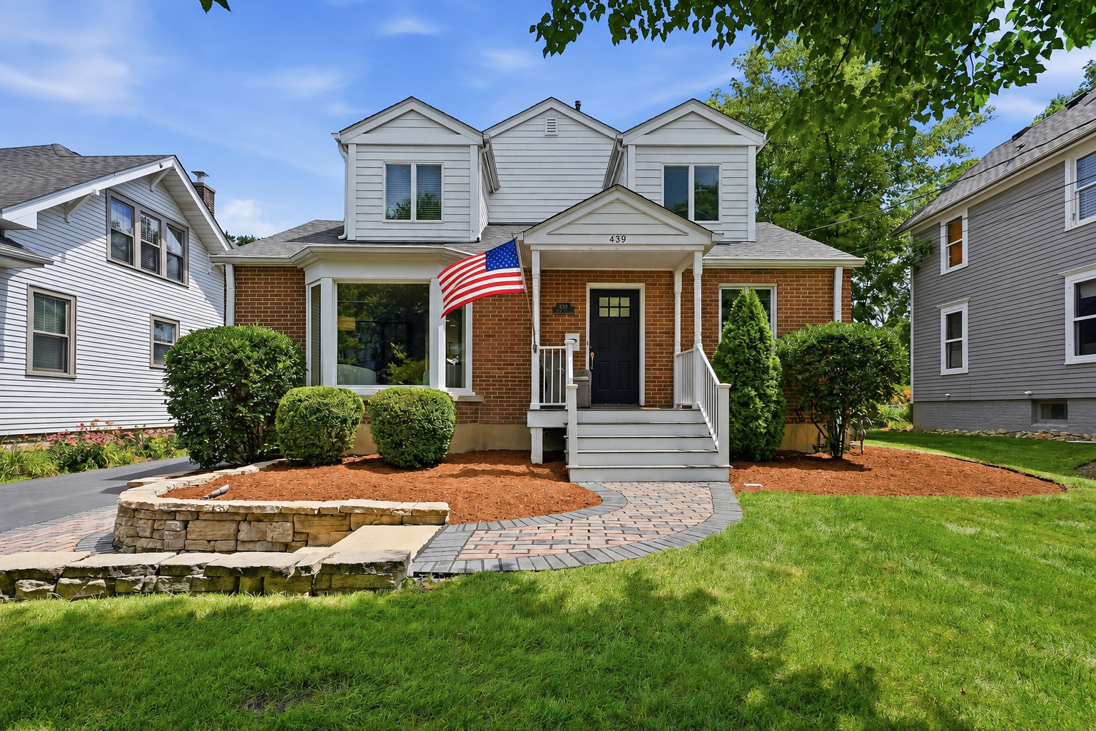 439 North Avenue, Barrington IL 60010