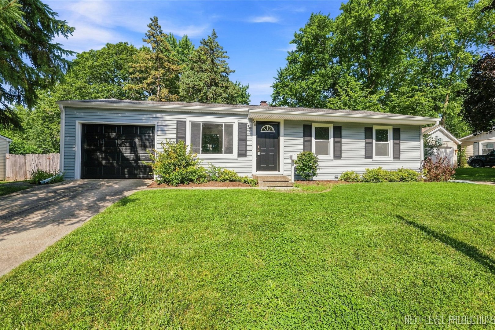 106 Ridge Lane, Geneva IL 60134