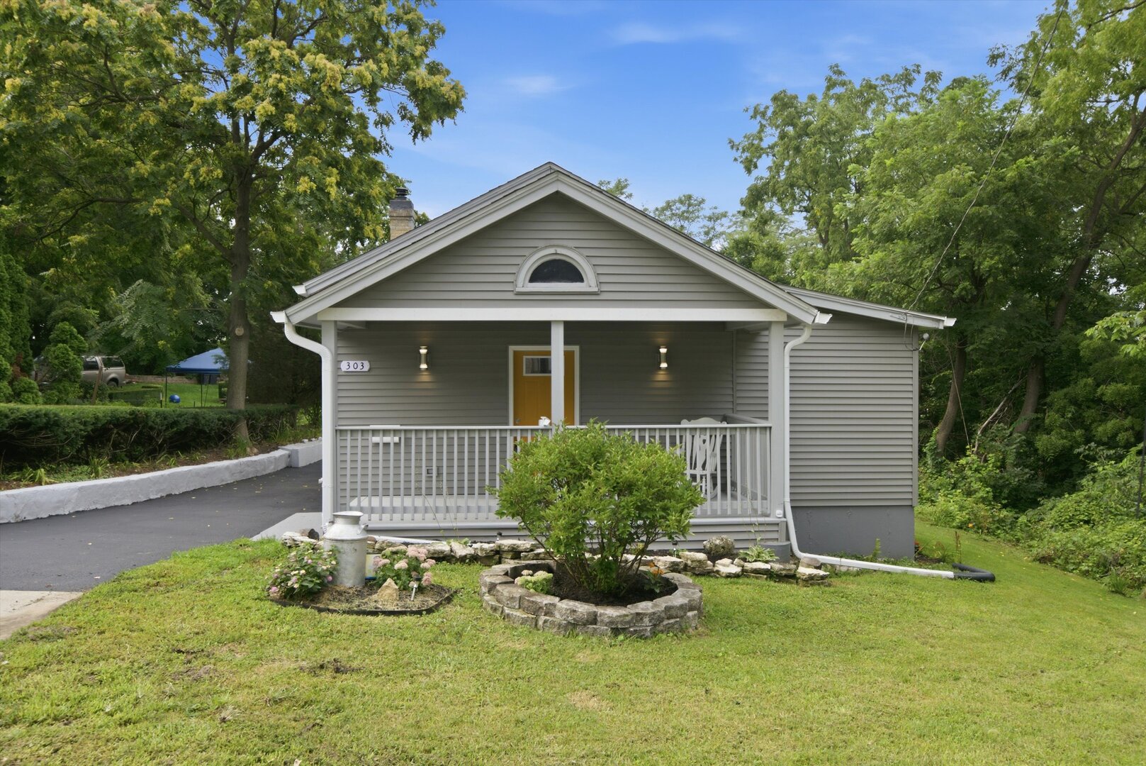 303 Dwight Street, Elgin IL 60120
