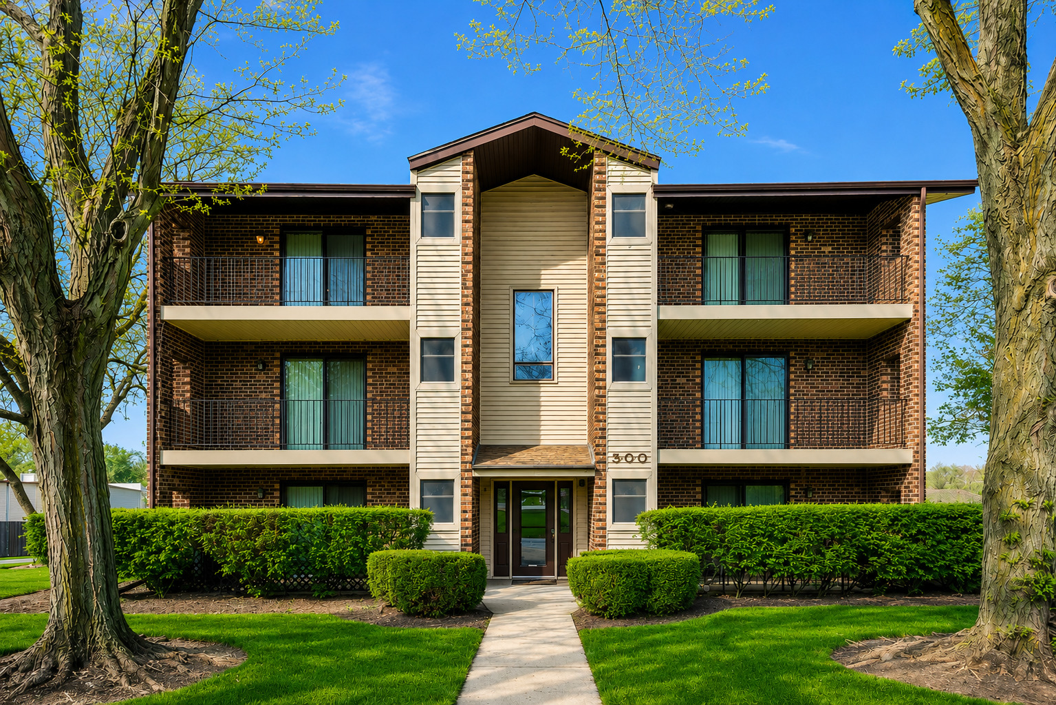500 Valley Drive Unit 301, Naperville IL 60563