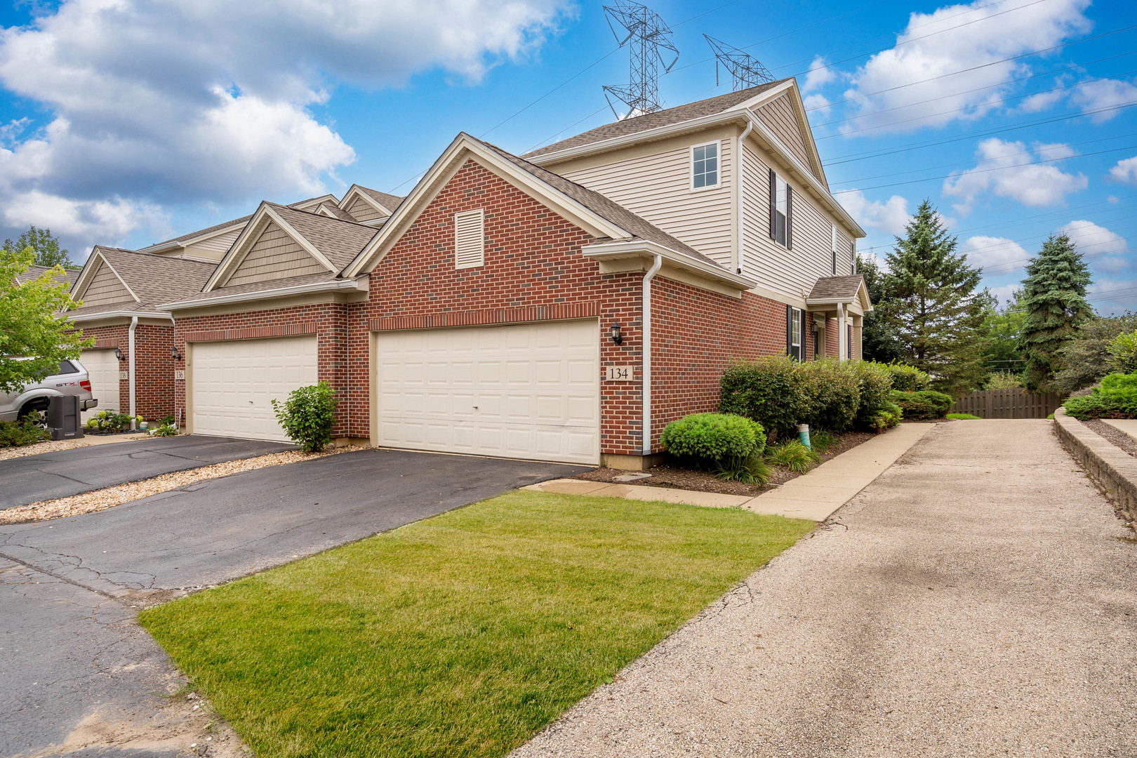 134 Neutrenton Avenue, Elgin IL 60120