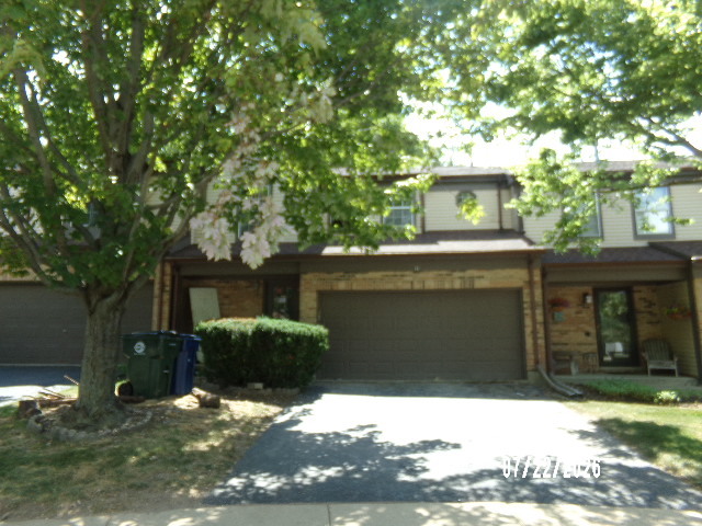 11 Oxford Court, Algonquin IL 60102