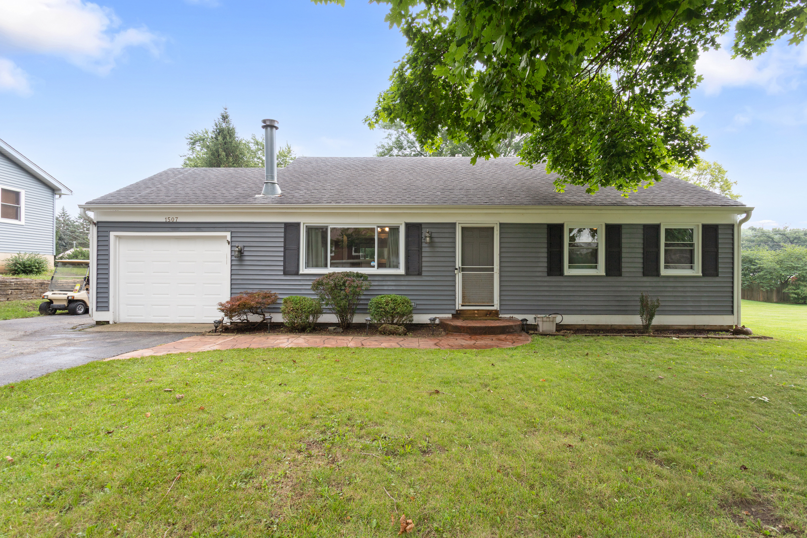 1507 Sunset Drive, Mchenry IL 60051