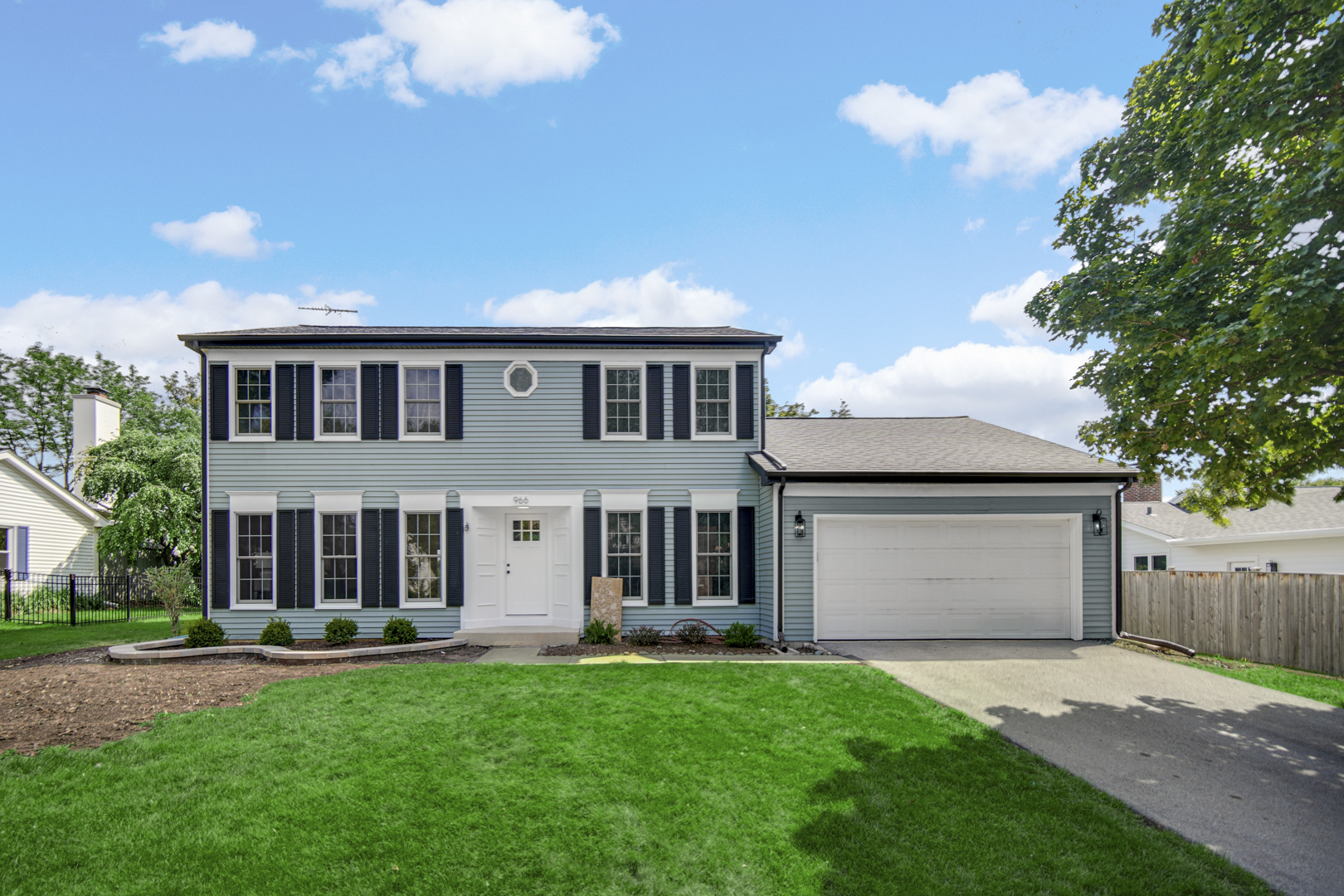 966 W Bauer Road, Naperville IL 60563