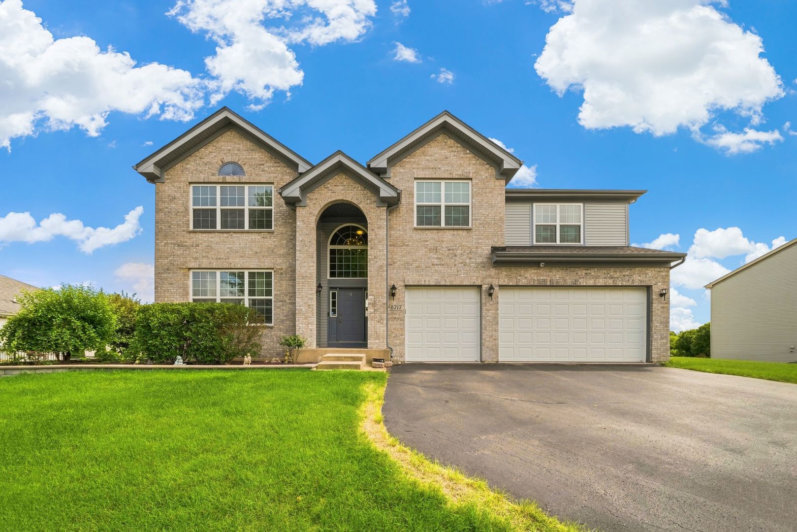 6717 Waterford Drive, Mchenry IL 60050