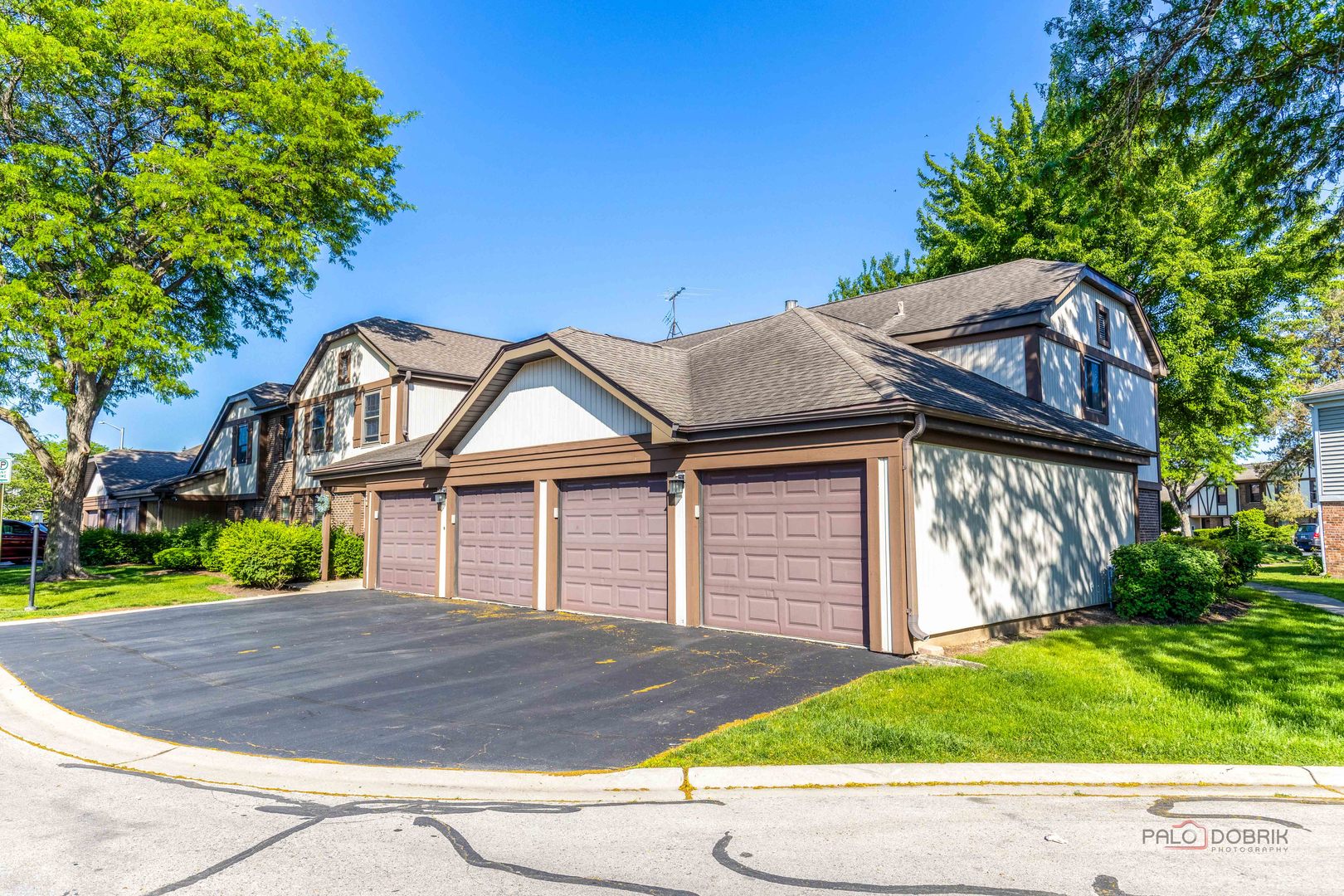 369 Southbury Court Unit D2, Schaumburg IL 60193