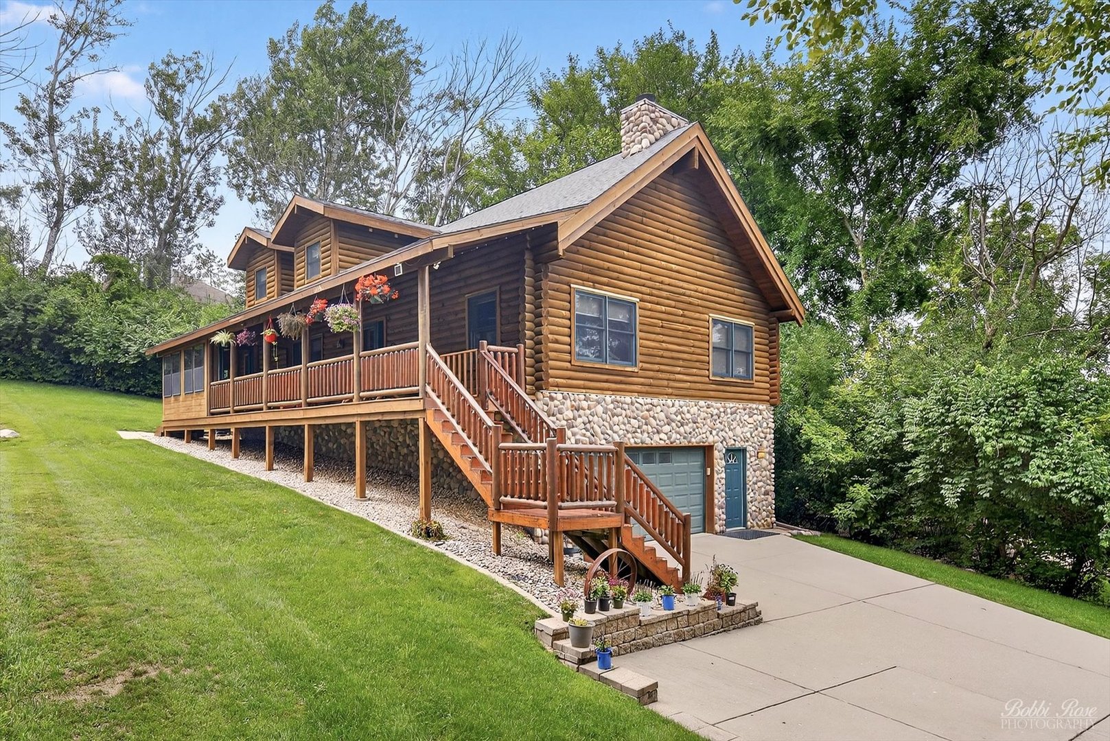 1334 Hillside view, Algonquin IL 60102