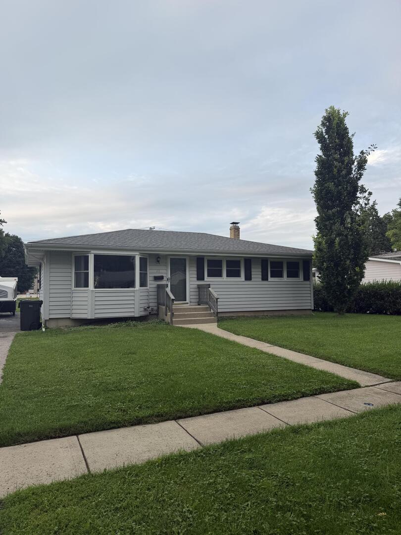 48 Wagner Drive, Cary IL 60013