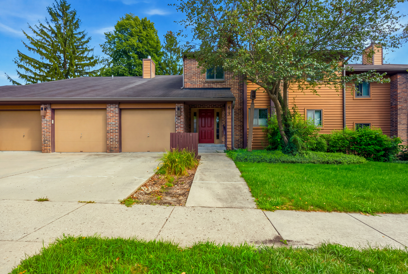 615 Waverly Drive Unit C, Elgin IL 60120