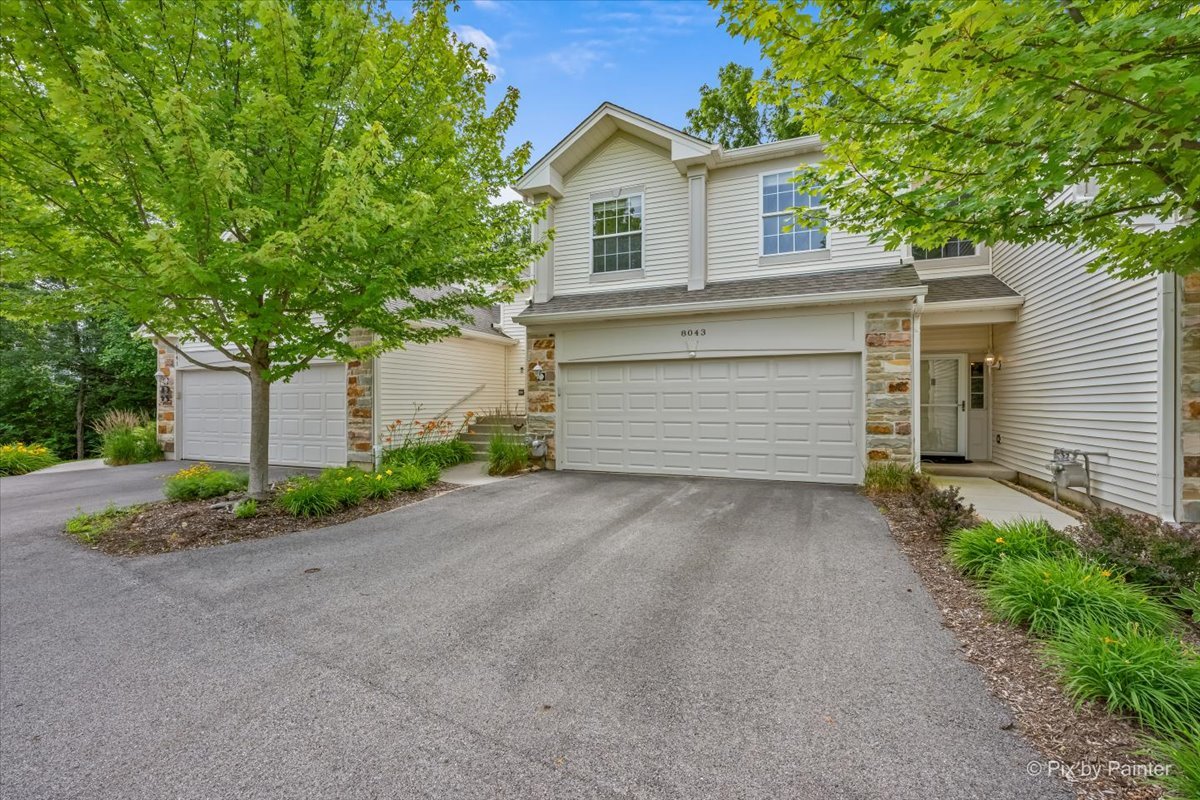 8043 Sierra Woods Lane Unit 8043, Carpentersville IL 60110