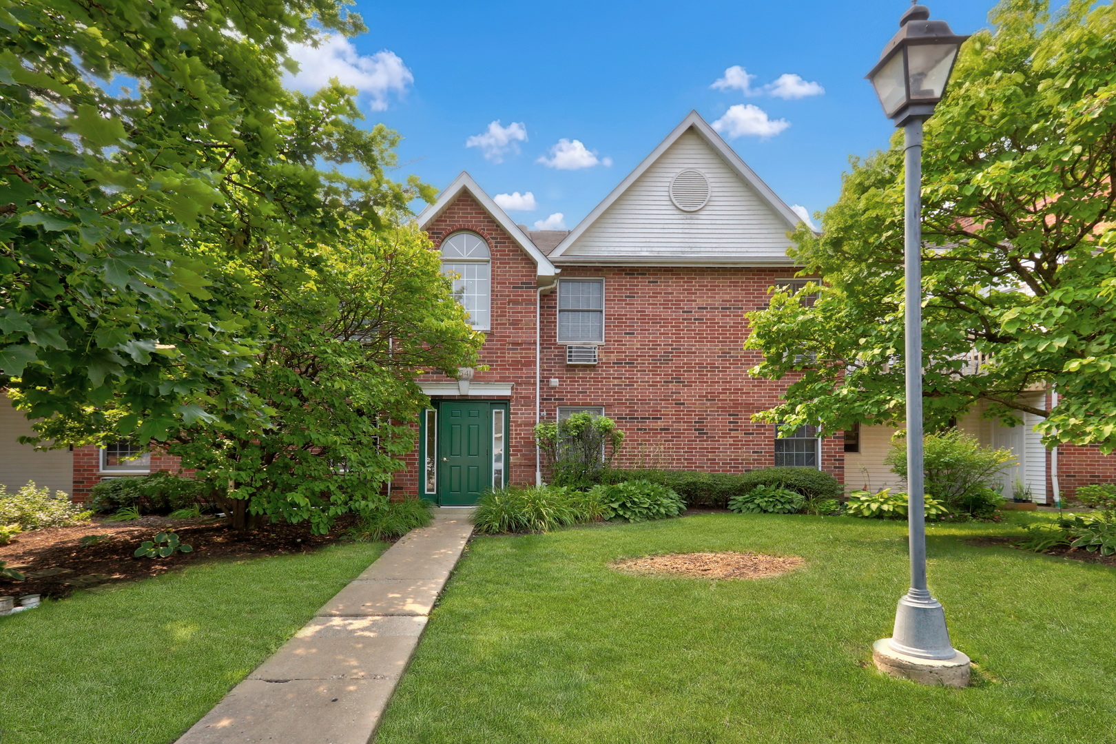 541 Leah Lane Unit 2C, Woodstock IL 60098