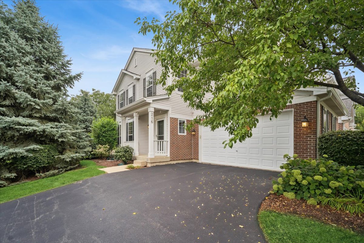 216 Larsdotter Lane, Geneva IL 60134