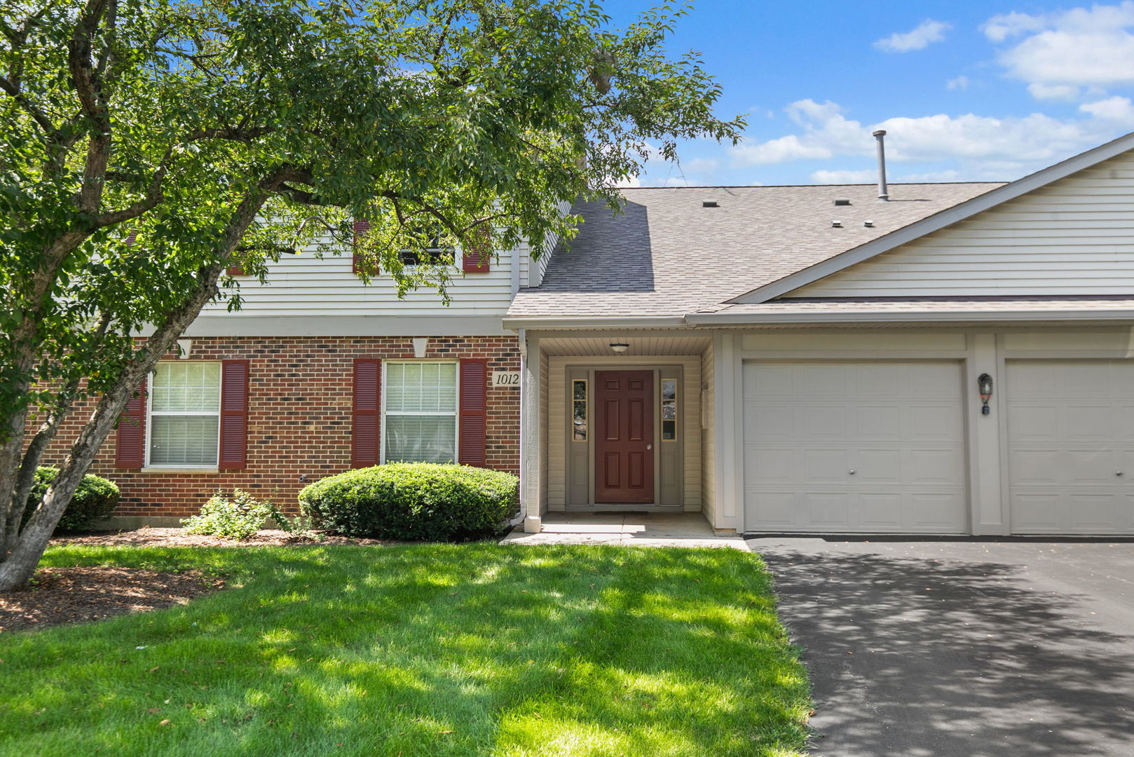 1012 Saxon Court Unit C, Elgin IL 60120