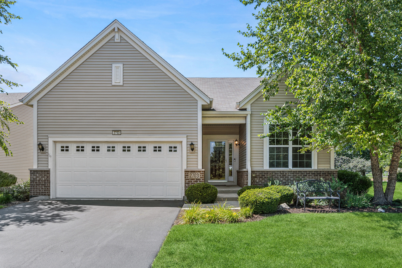 2703 Northmoor Drive, Naperville IL 60564