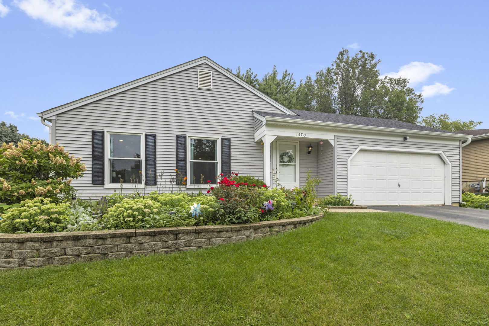 1470 S Tyler Road, St. Charles IL 60174