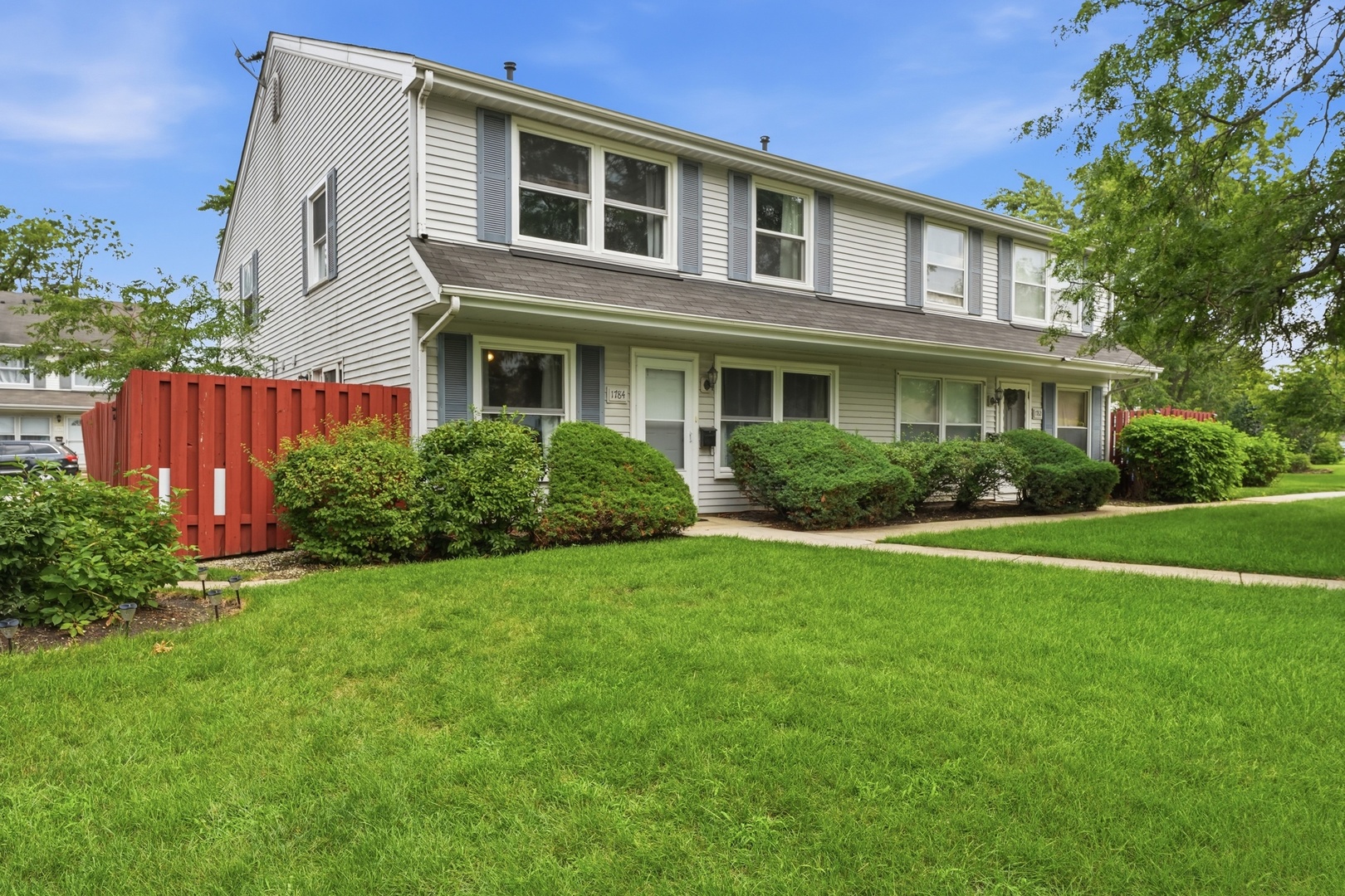 1784 Queensbury Circle Unit 5714, Hoffman Estates IL 60169