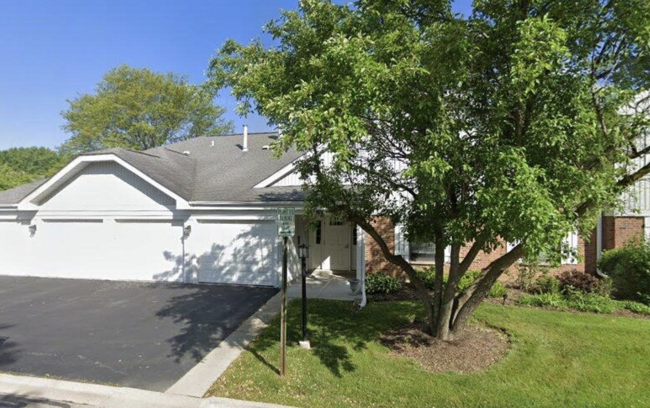 228 Arrowwood Court Unit B2, Schaumburg IL 60193