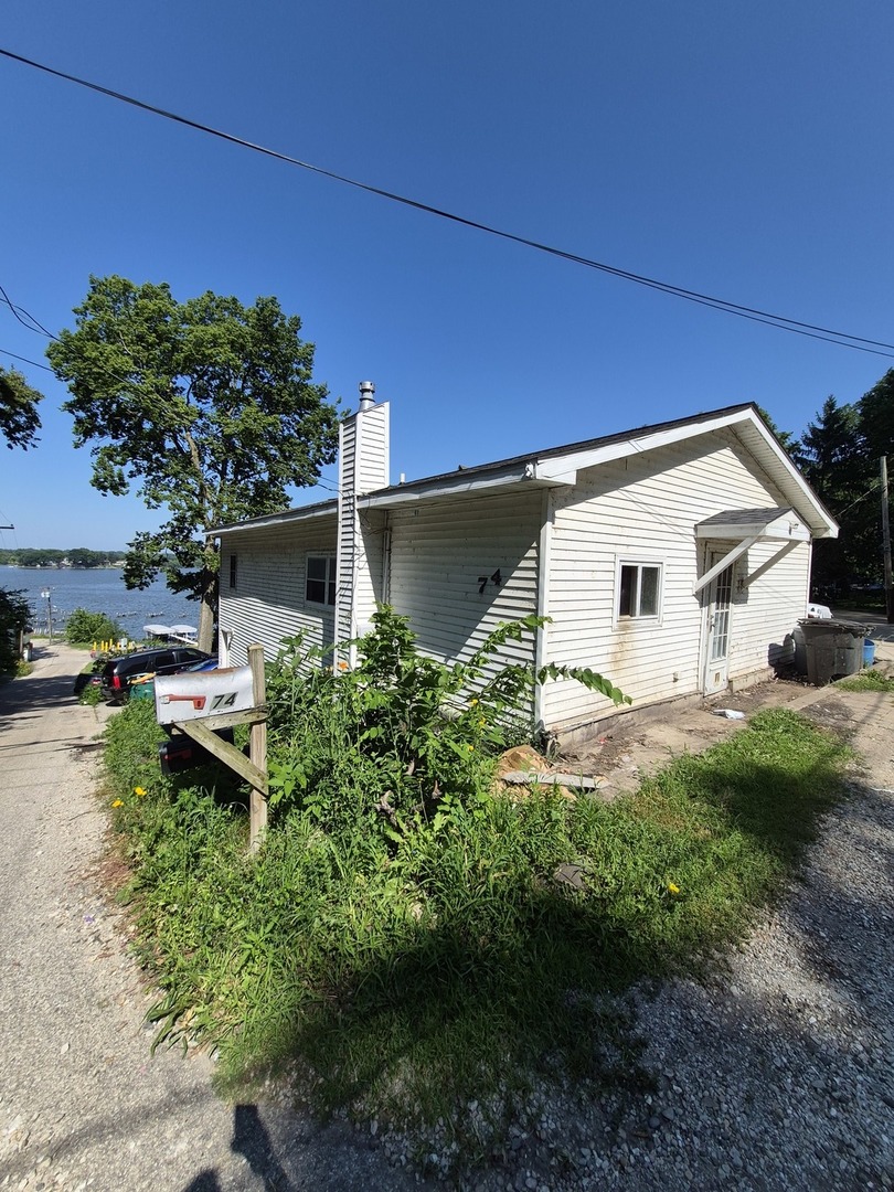 74 Cathryn Street, Fox Lake IL 60020
