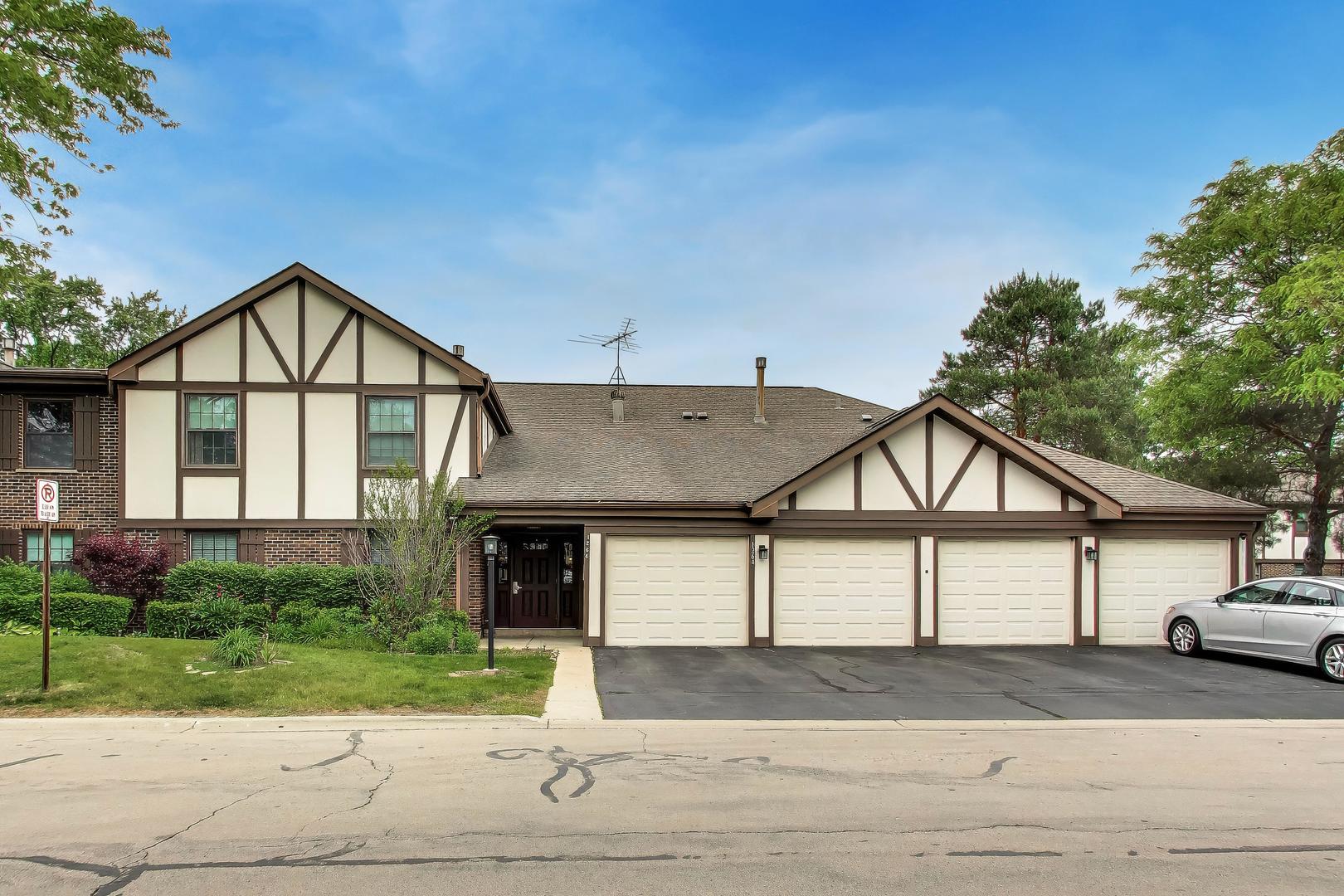 1264 WILLIAMSBURG Drive Unit D1, Schaumburg IL 60193