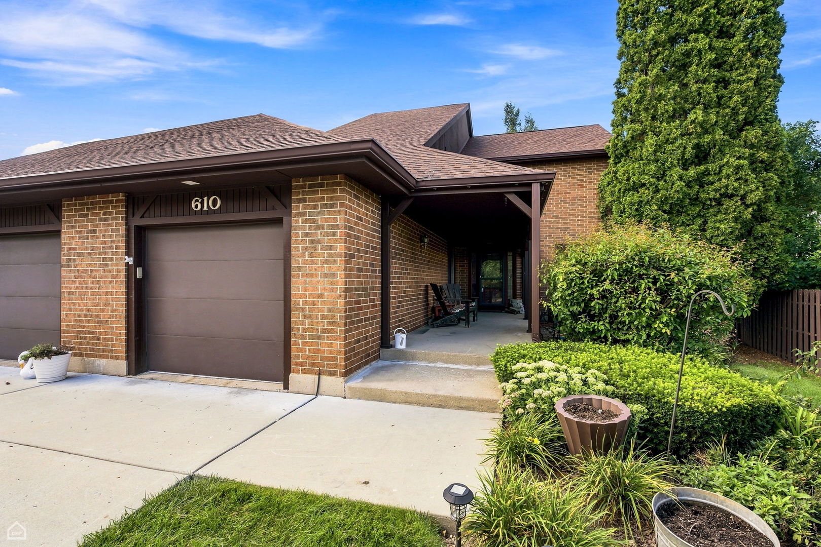 610 Cress Creek Lane, Crystal Lake IL 60014