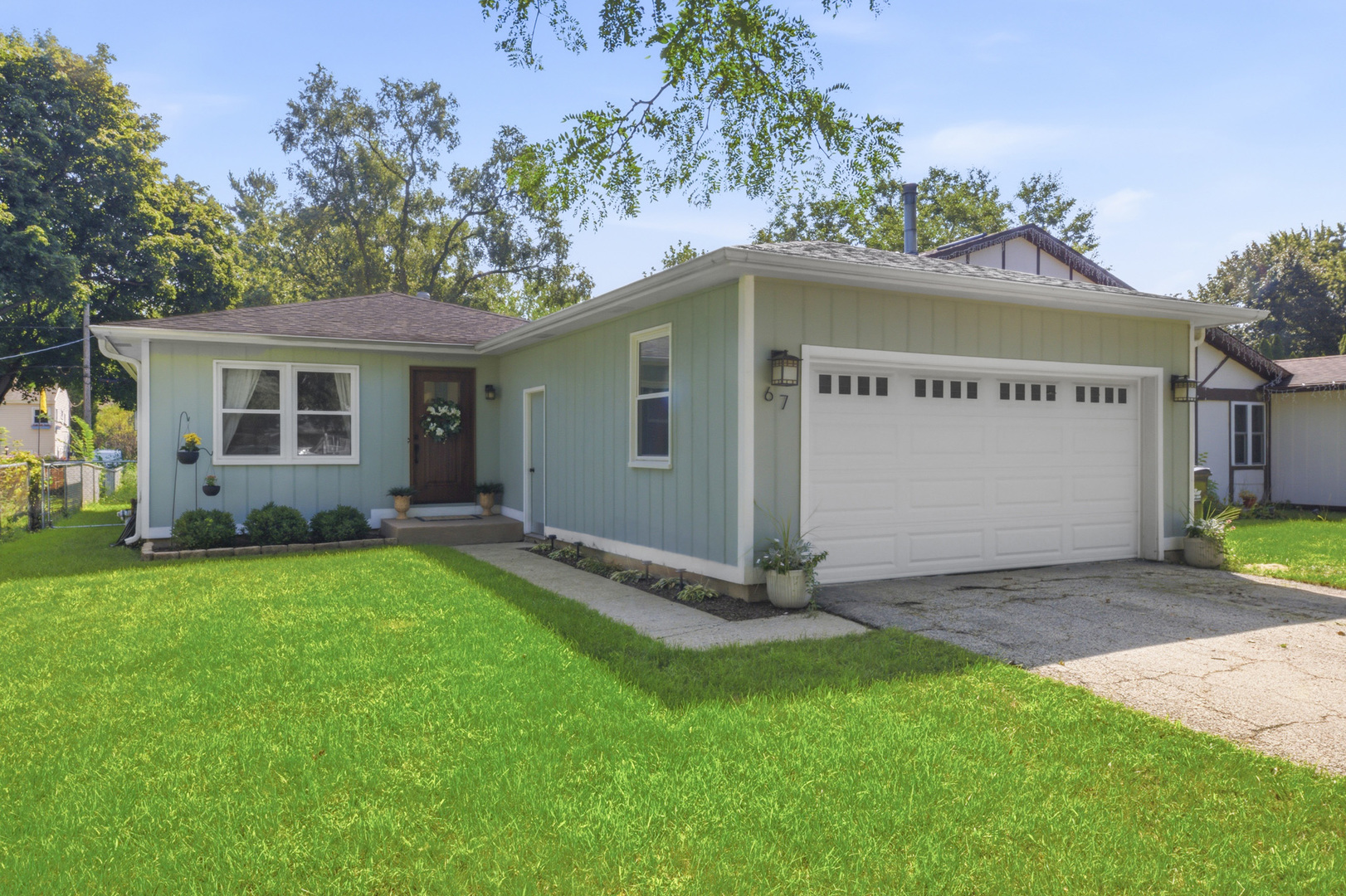 67 Barberry Drive, Crystal Lake IL 60014