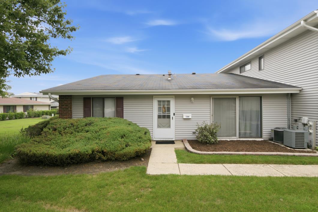 1344 Wakeby Lane Unit 434, Schaumburg IL 60193