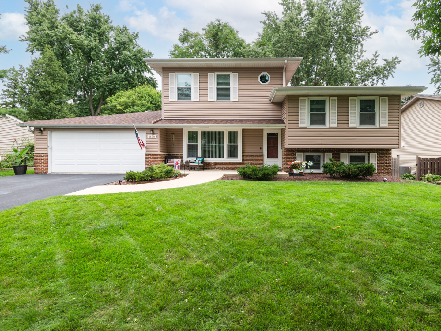 1650 Fender Road, Naperville IL 60565