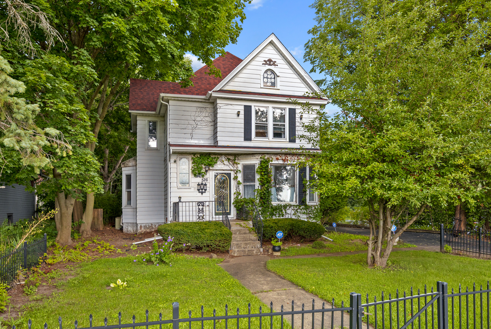 526 W South Street, Woodstock IL 60098