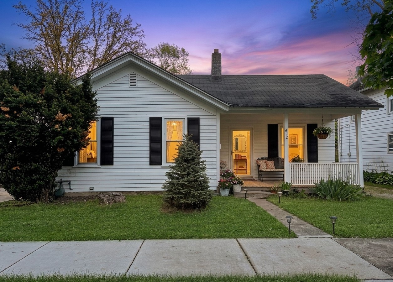 652 S Main Street, Naperville IL 60540
