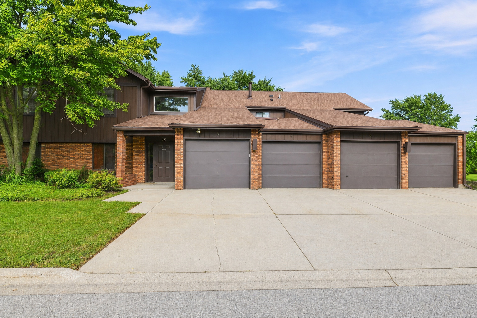 15 Creekside Circle Unit C, Elgin IL 60123