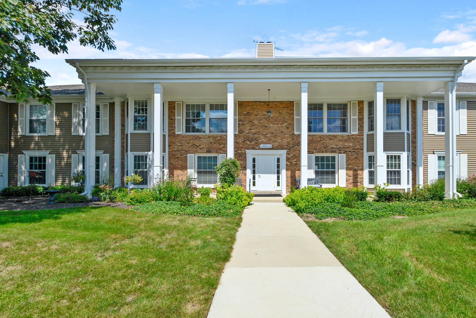 1105 Spring Garden Circle Unit 5, Naperville IL 60563