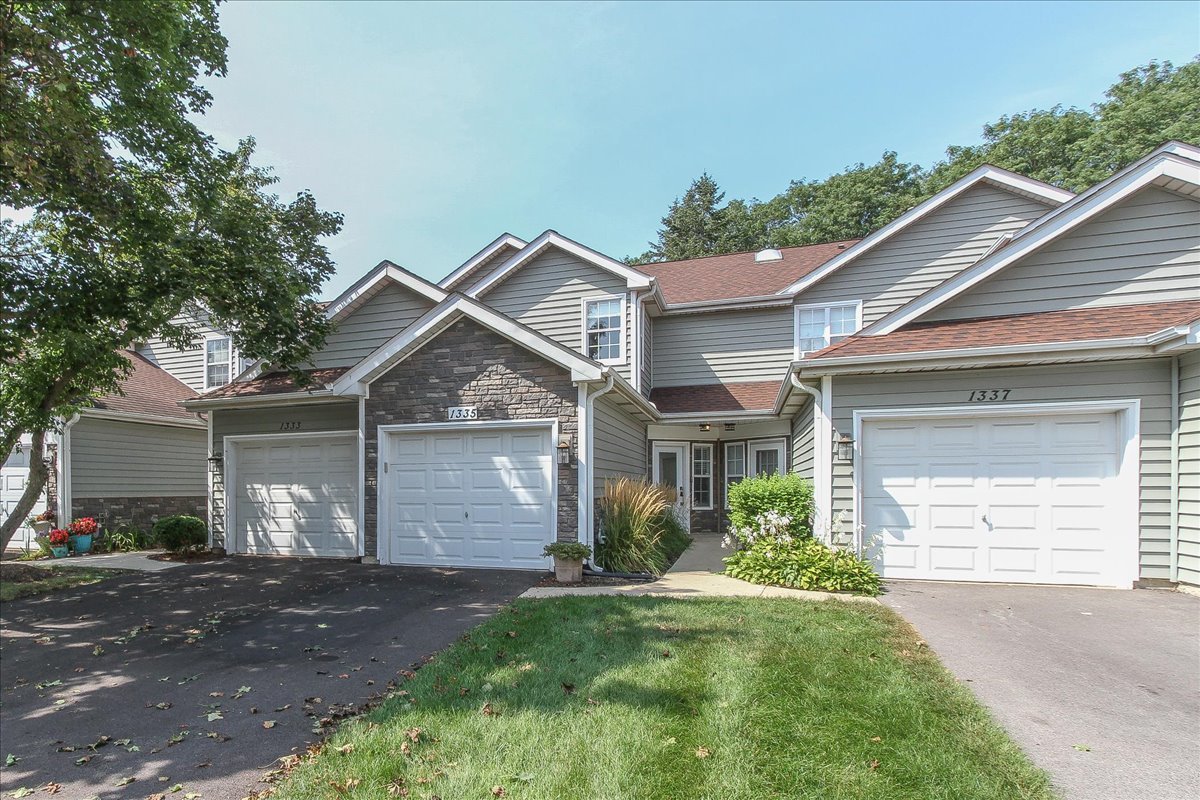1335 Cranbrook Court, Schaumburg IL 60193