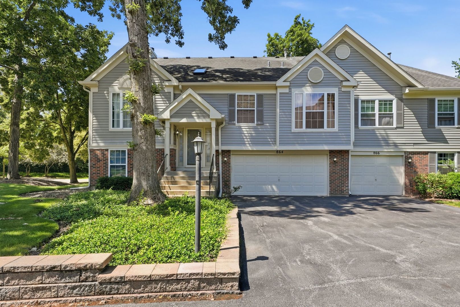 864 N Shady Oaks Drive Unit 864, Elgin IL 60120