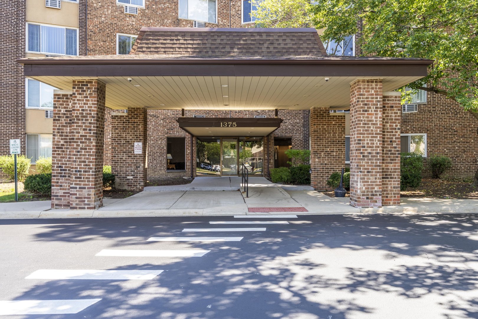 1375 Rebecca Drive Unit 218, Hoffman Estates IL 60169
