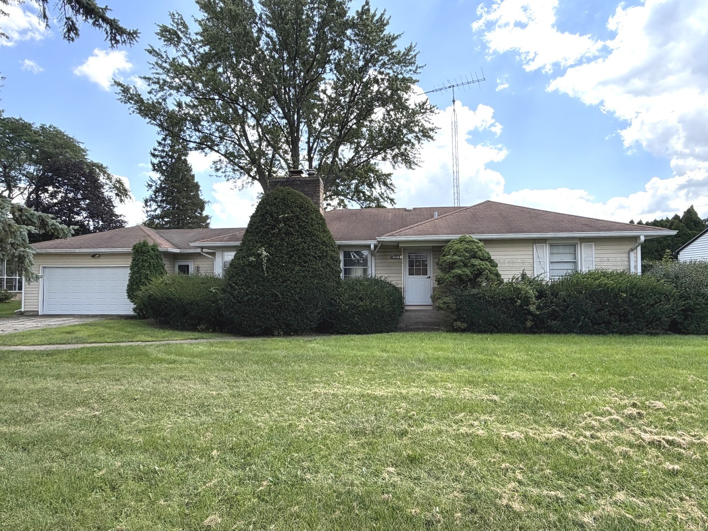 634 Barrington Avenue, East Dundee IL 60118