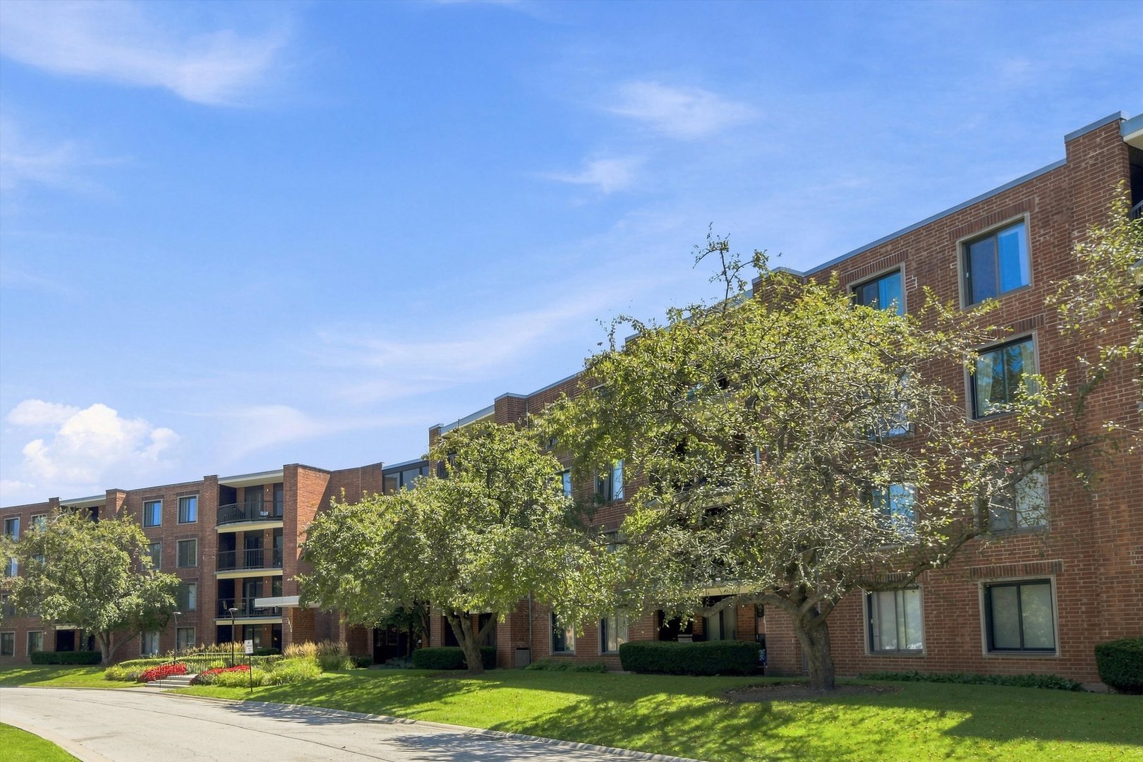 1415 E Central Road Unit 319C, Arlington Heights IL 60005