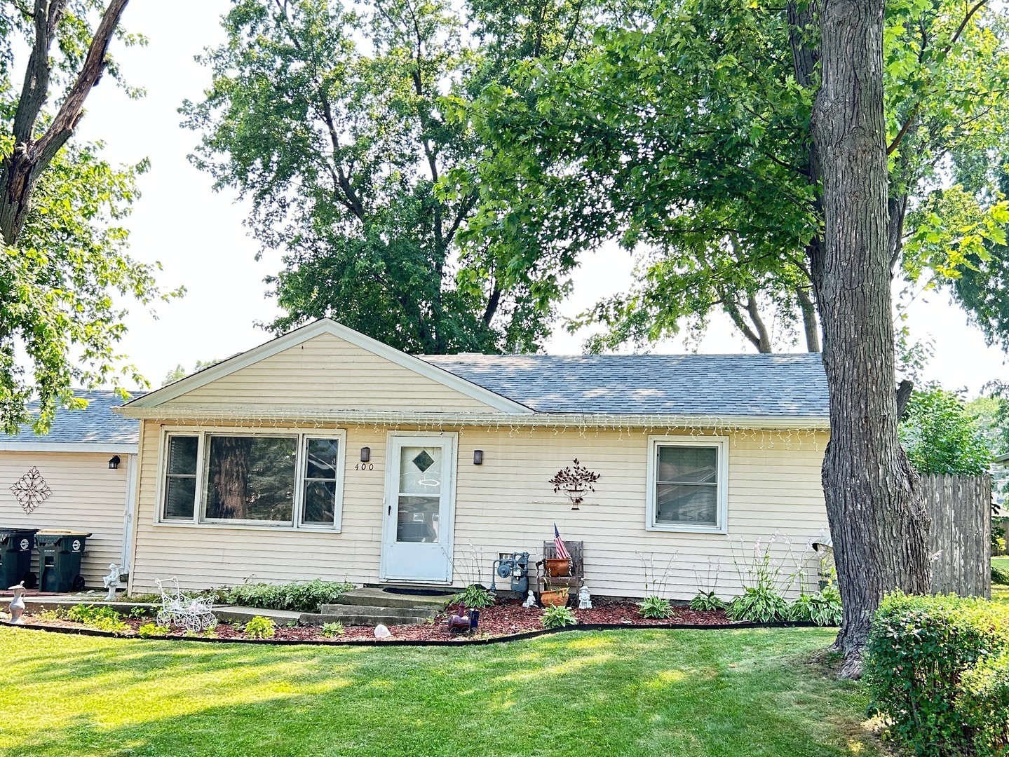 400 Birchwood Drive, Antioch IL 60002
