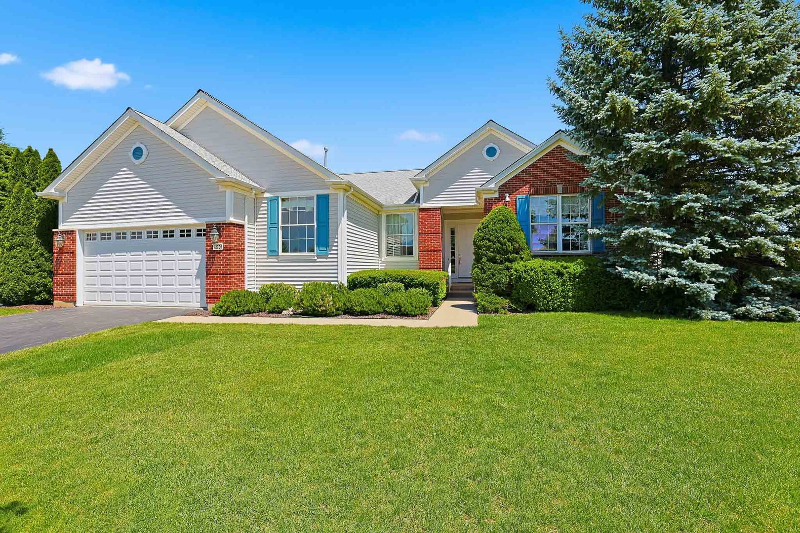 12706 Sycamore Court, Huntley IL 60142