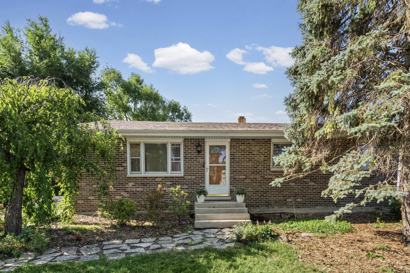 645 Flagstaff Lane, Hoffman Estates IL 60169