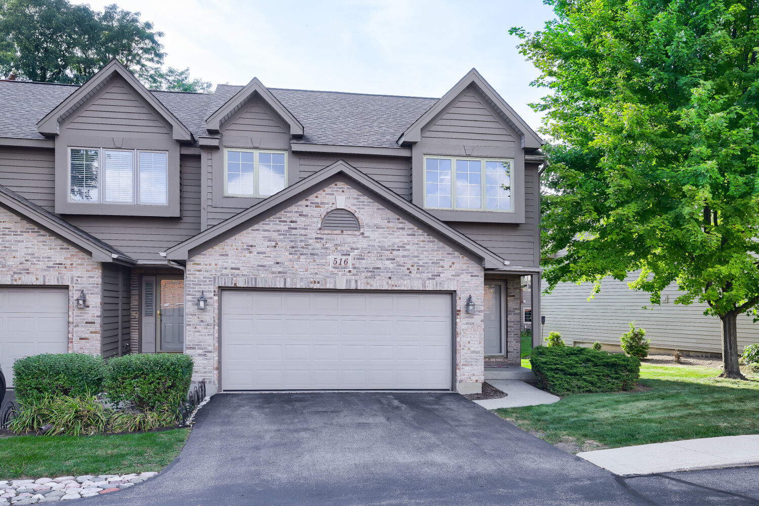 516 Silver Aspen Circle, Crystal Lake IL 60014