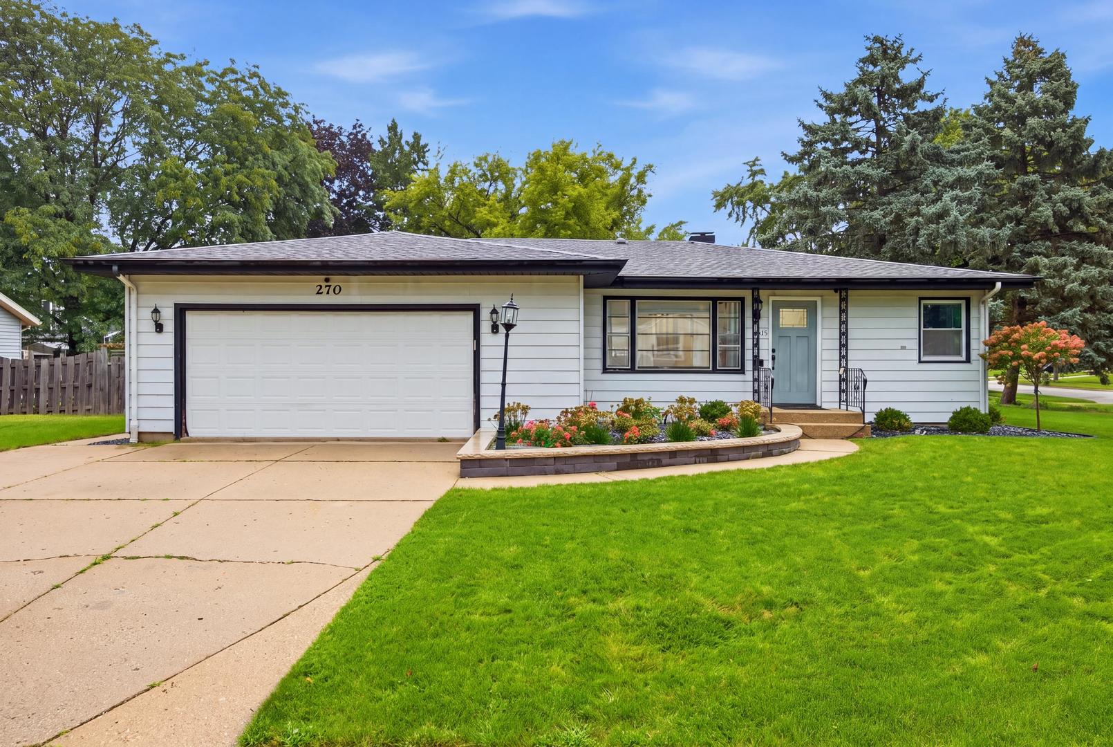 270 Berkshire Drive, Crystal Lake IL 60014