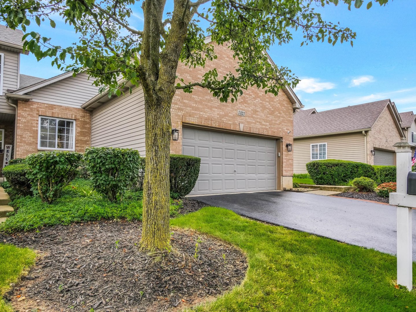 1321 Dancing Bear Lane, Elgin IL 60120
