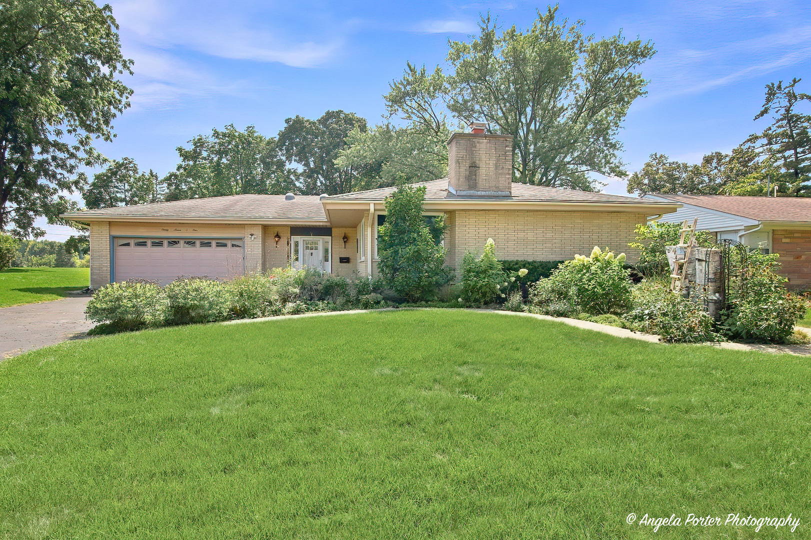 3705 W Young Street, Mchenry IL 60050