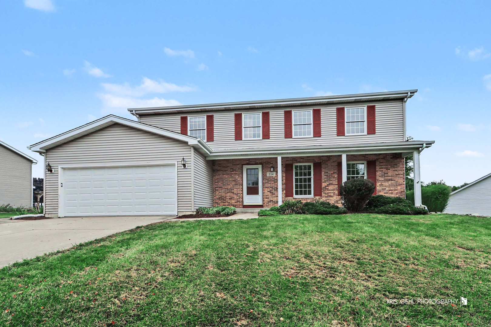214 S Katie Lane, Mchenry IL 60050