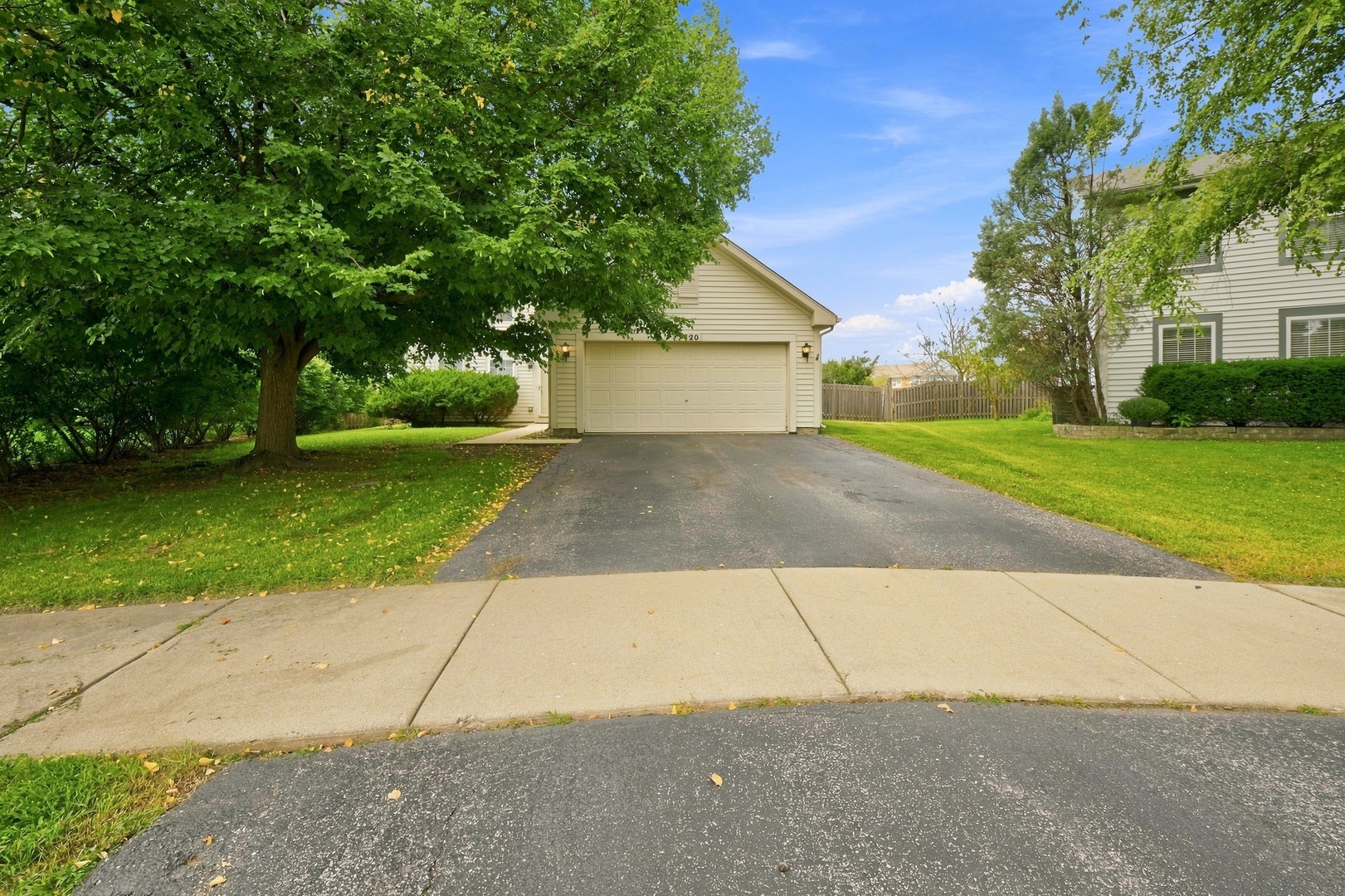 2420 Sisters Court, Naperville IL 60564
