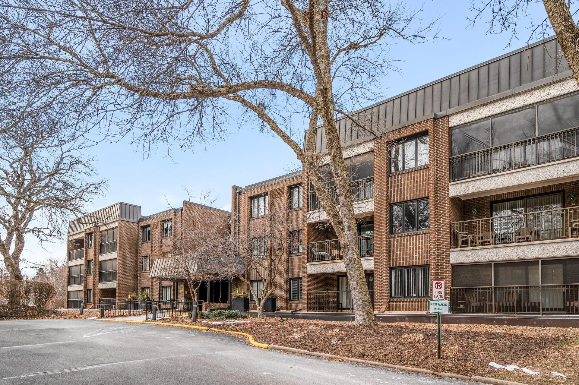 3412 Oak Ridge Road Unit 309, Minnetonka MN 55305